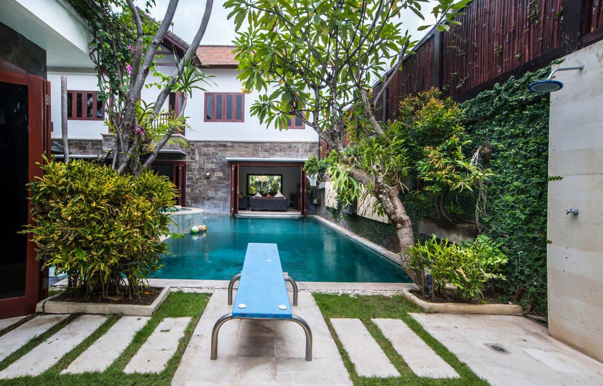 Villa Annecy Seminyak  Exterior photo